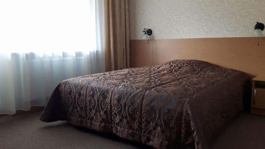 Hotel Plinksiu Plinkšės Esterno foto